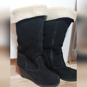 Bjborndal Tall Black Suede Sherpa Lined And Sherpa Cuff Wedge Boot Zipper Size 8